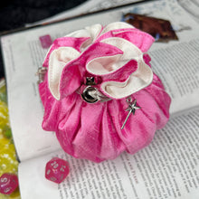 Load image into Gallery viewer, Popular Dice Bag